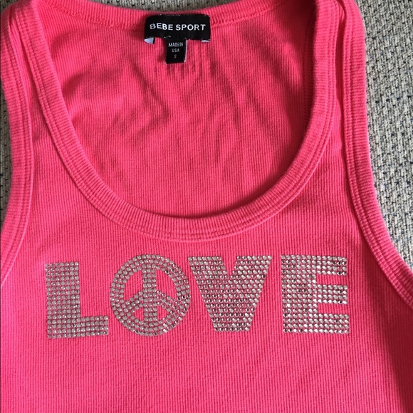 bebe Tops - BEBE coral “Love” top
